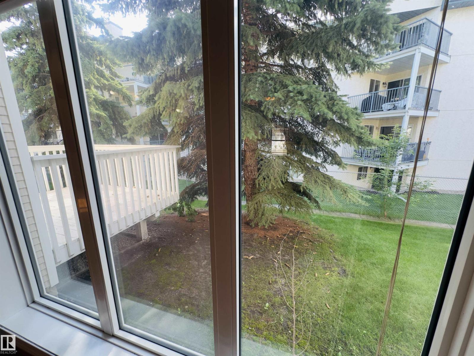 #48 6608 158 AV NW - 12