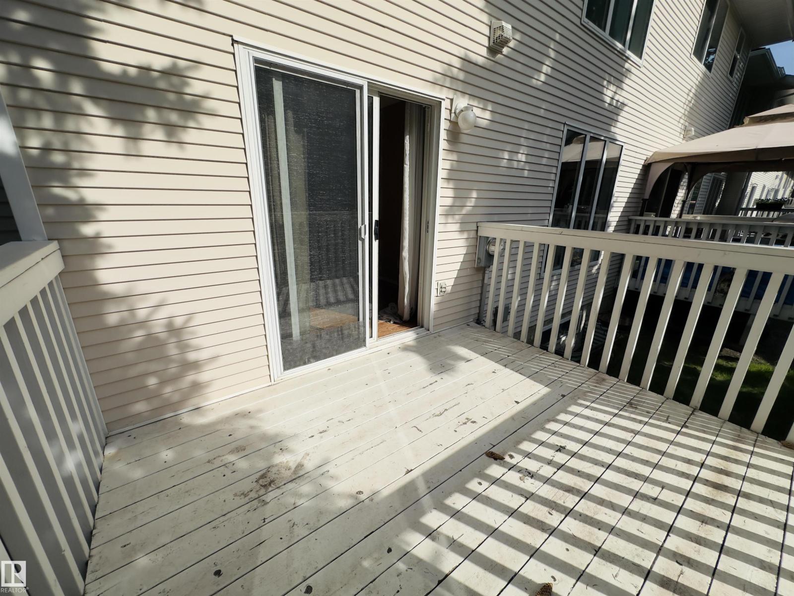 #48 6608 158 AV NW - 17
