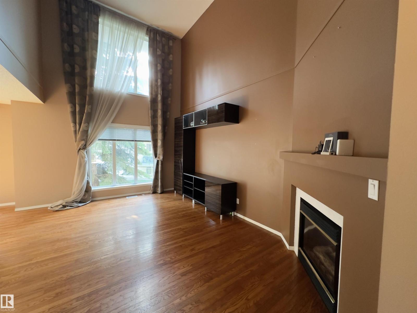 #48 6608 158 AV NW - 9