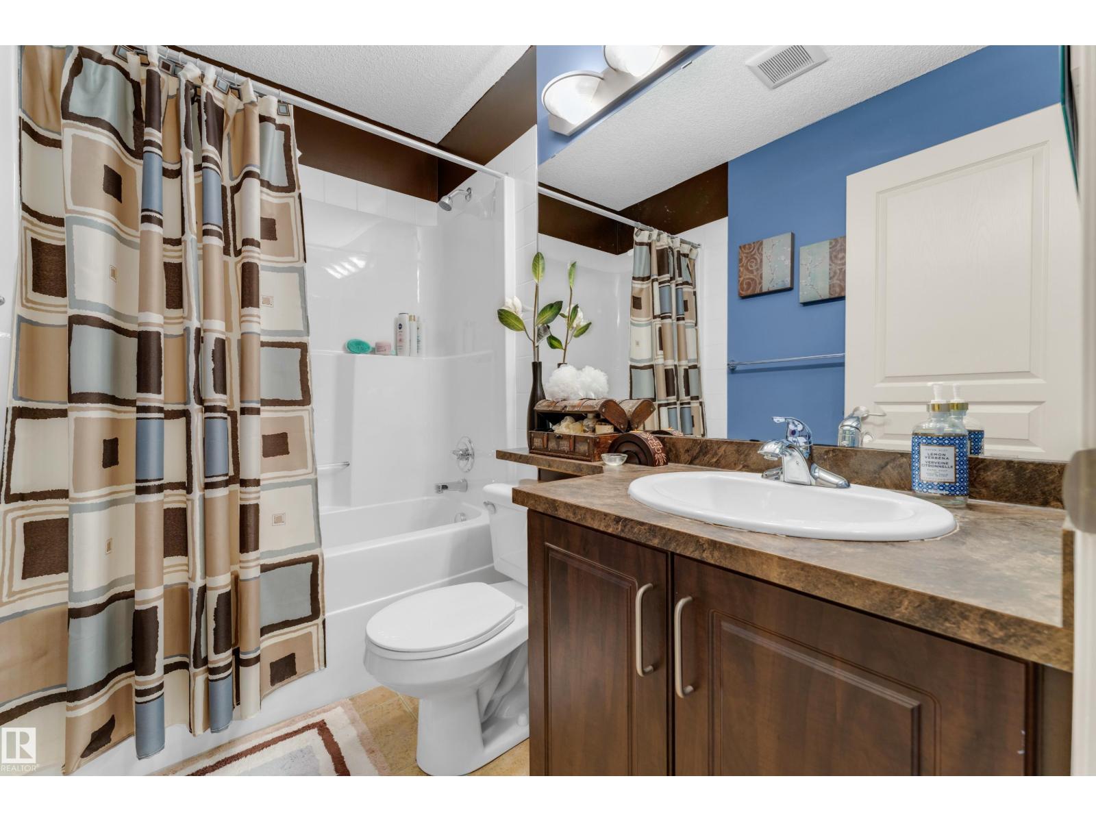 #136 16035 132 St NW - 18