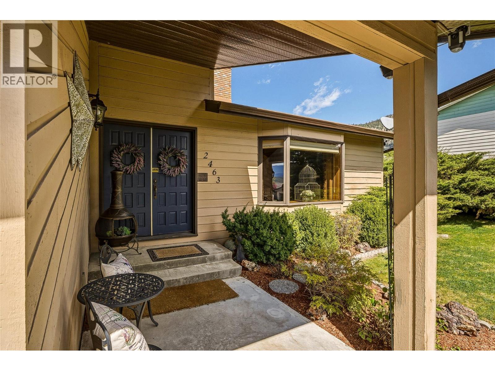 2463 Irvine Avenue, Merritt — photo 2