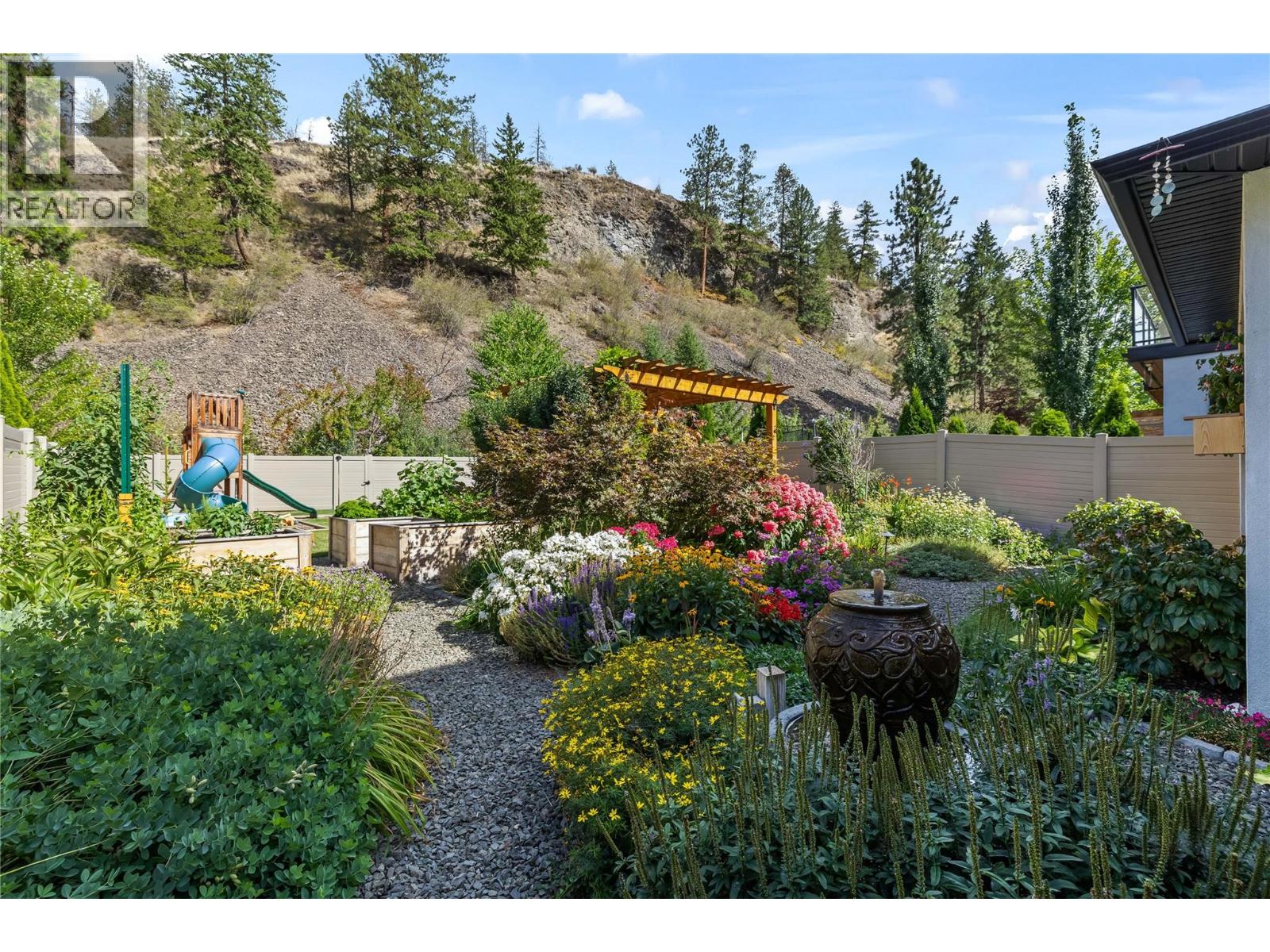  3077 Riesling Way, West Kelowna