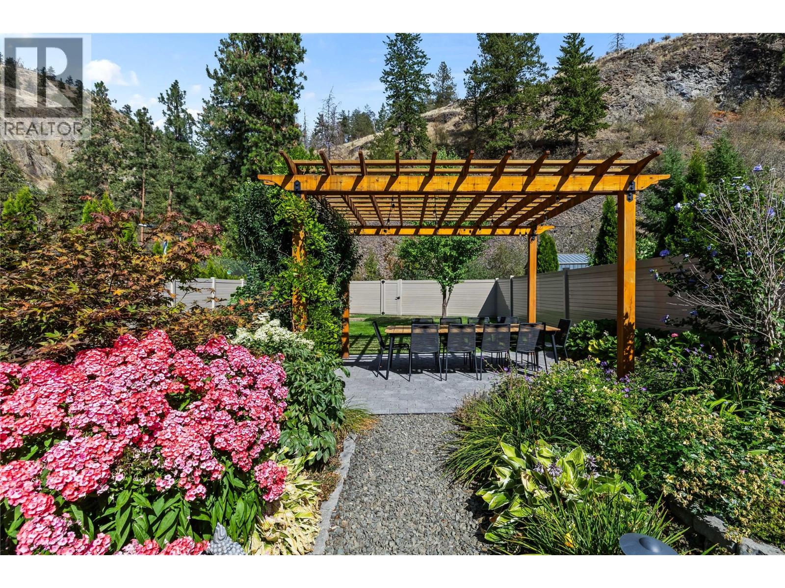  3077 Riesling Way, West Kelowna