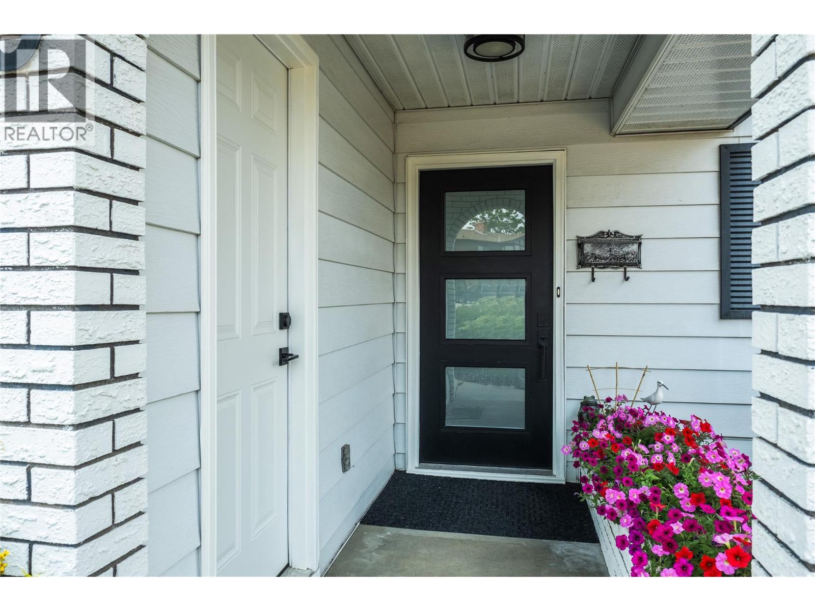 4119 15 Avenue, Vernon