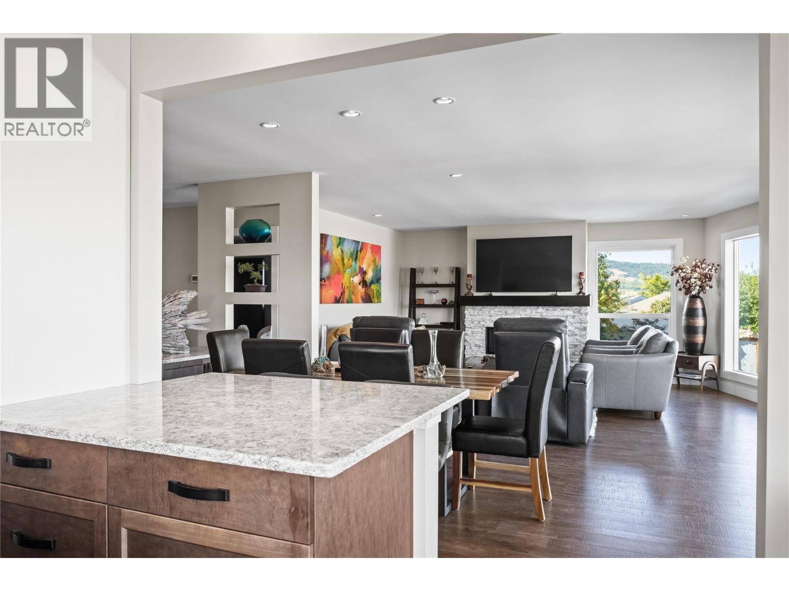 4119 15 Avenue - 10