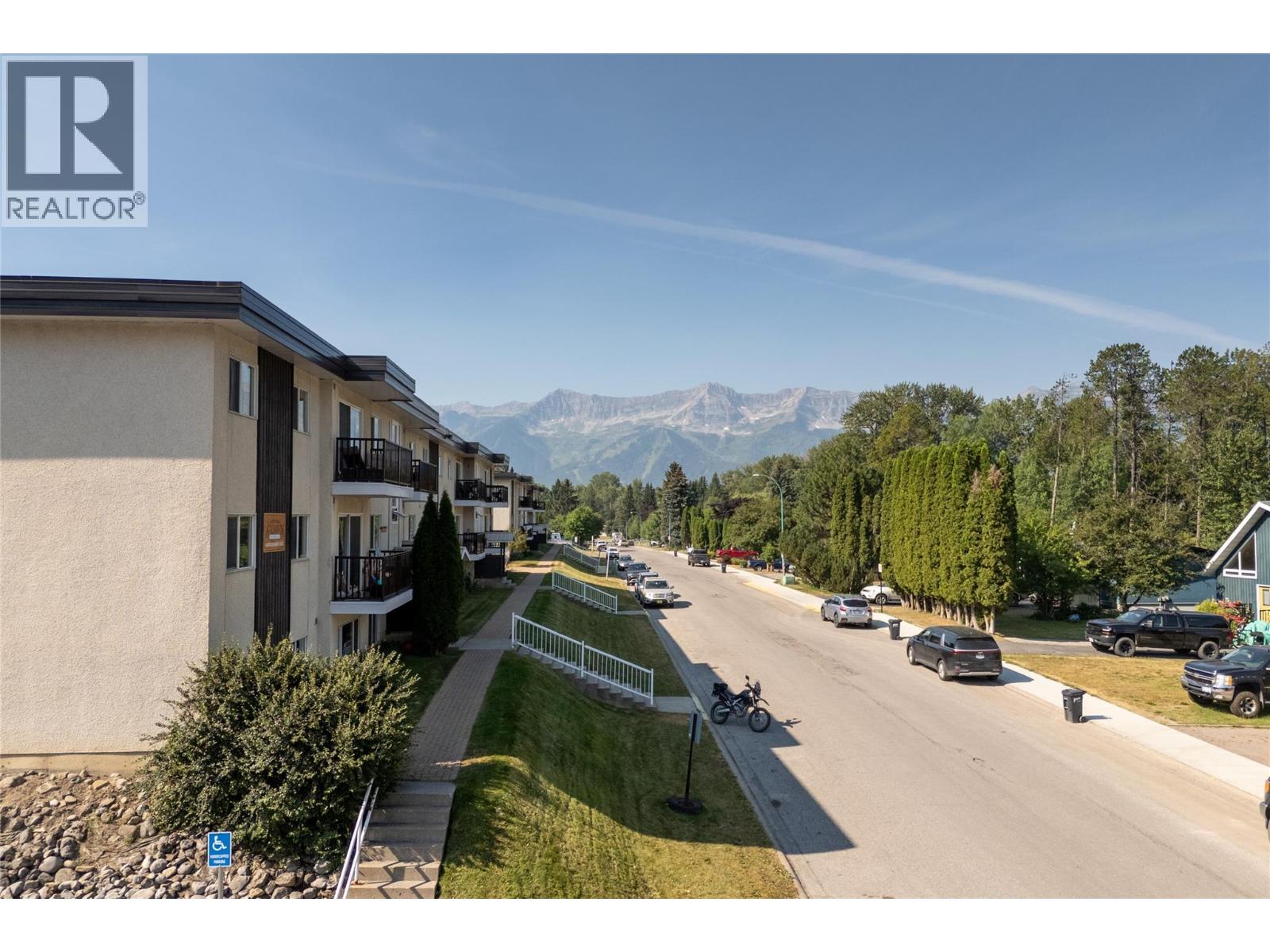 #101 40 RIDGEMONT Avenue - 46