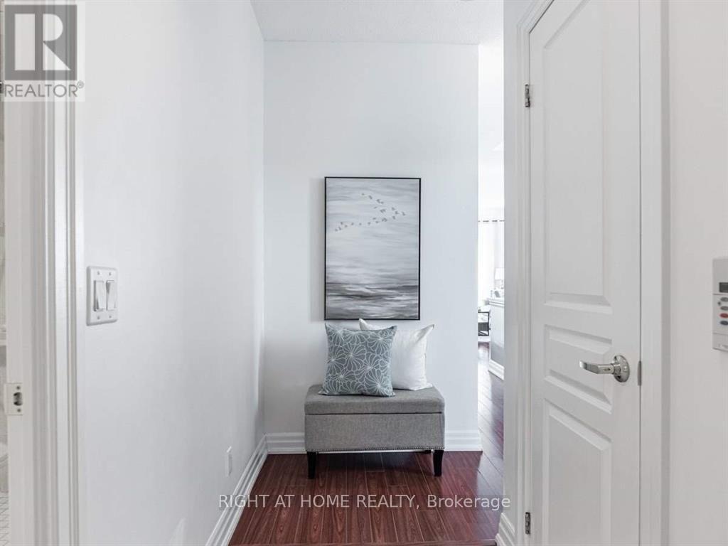 #207 2087 LAKE SHORE BOULEVARD - 10