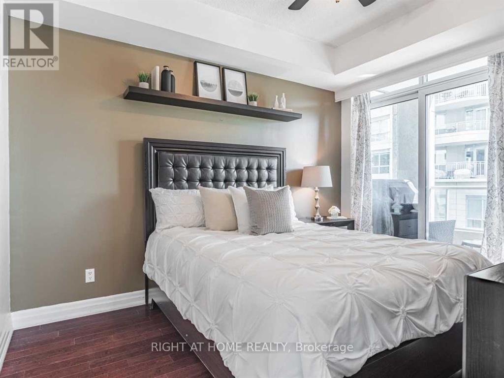 #207 2087 LAKE SHORE BOULEVARD - 11