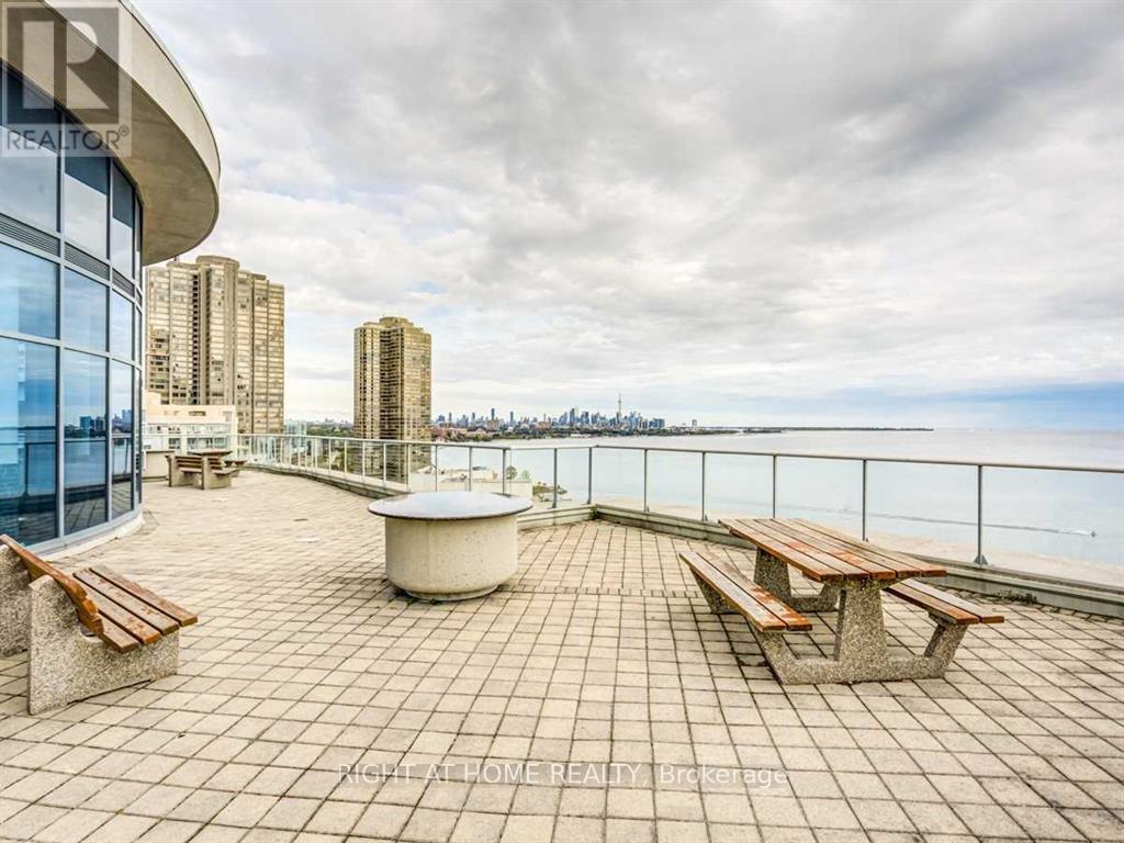 #207 2087 LAKE SHORE BOULEVARD - 20
