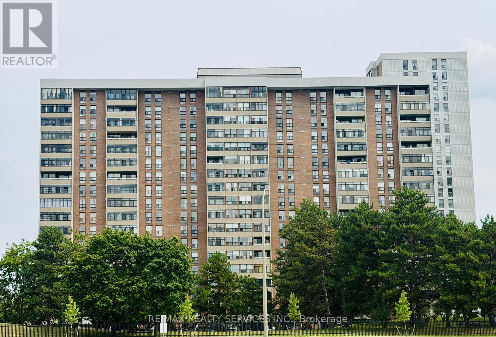 1402 - 25 KENSINGTON ROAD