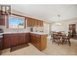 Family room - 48 Clair Road, Toronto, ON M3N1A6 Photo 11