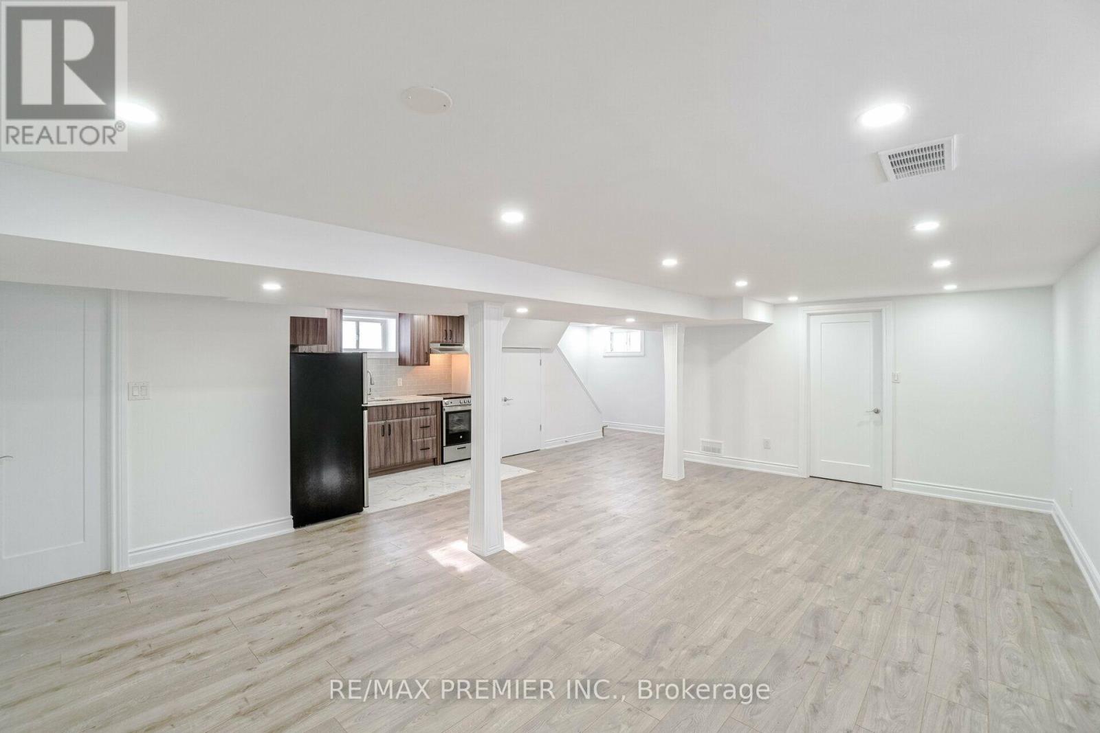 8 MARLBOROUGH ROAD - 30