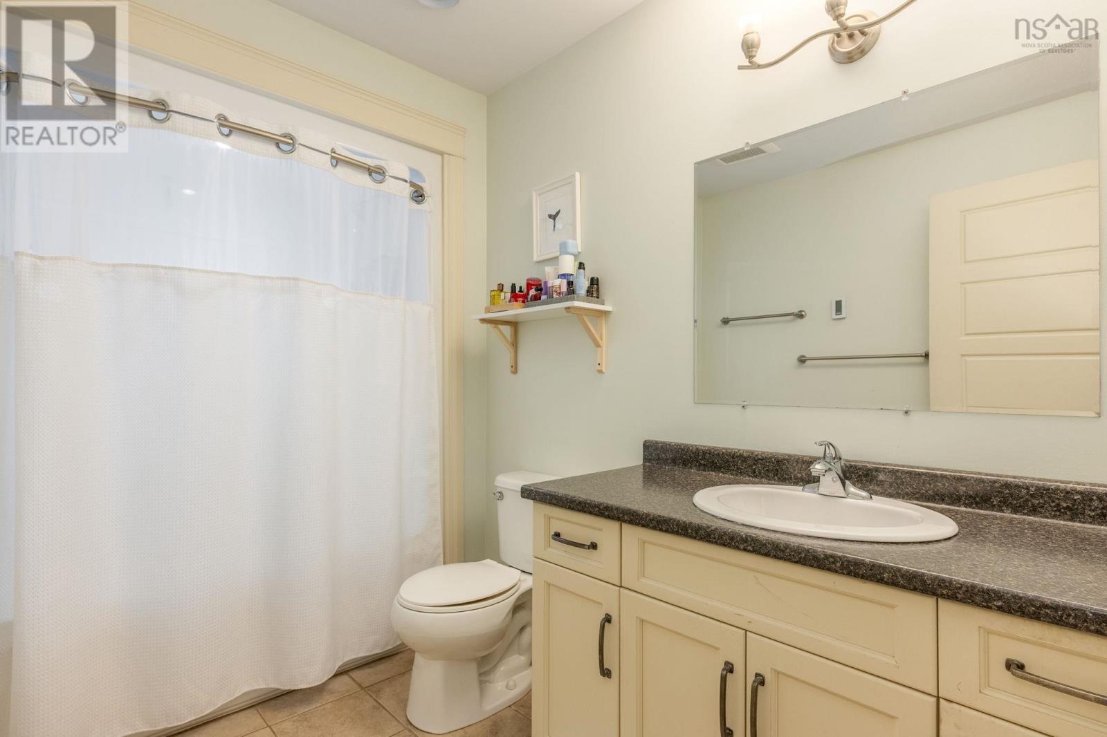 Property 22 of 50 of 1052 Meadowvale Road