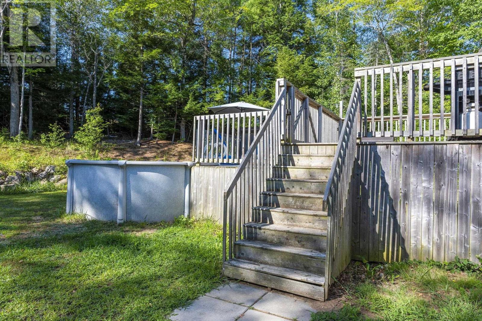 Property 48 of 50 of 1052 Meadowvale Road