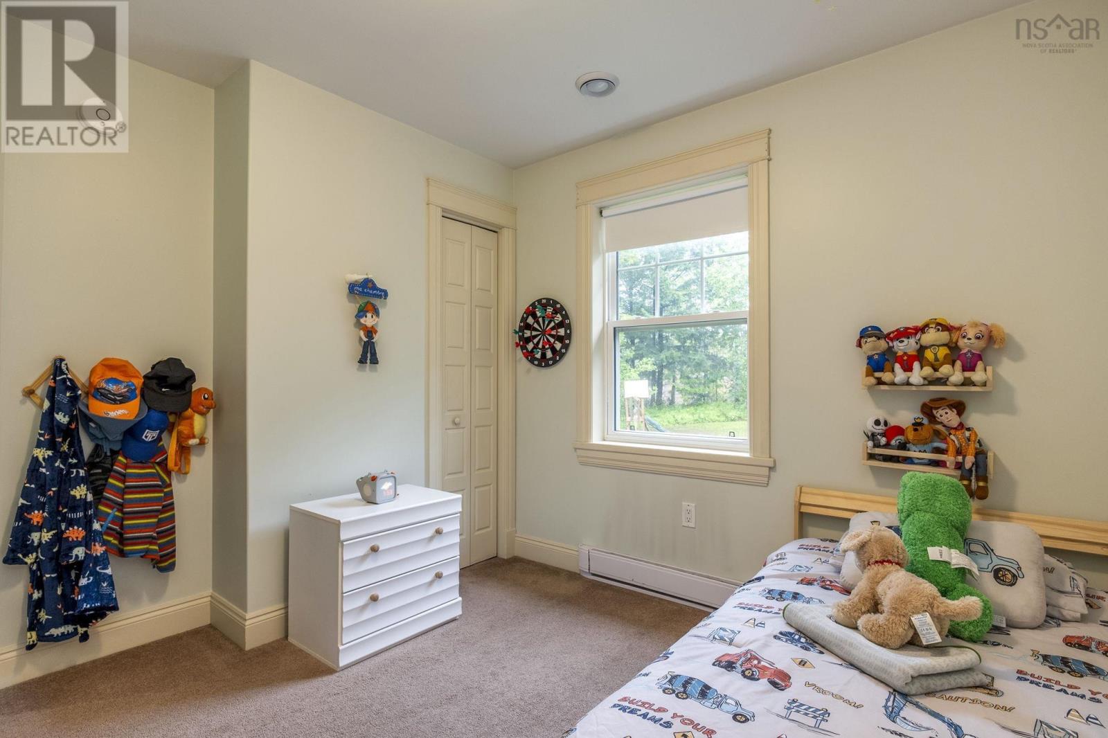 Property 32 of 50 of 1052 Meadowvale Road