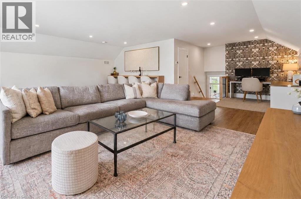122 RIDGEVIEW Drive - Image 25