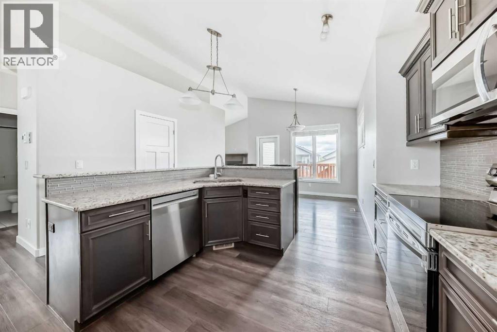 110 Cedar Square - Photo 26