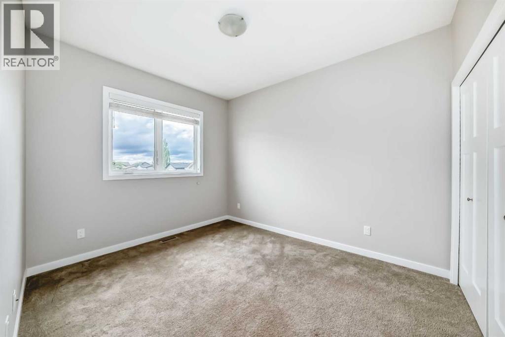 110 Cedar Square - Photo 30