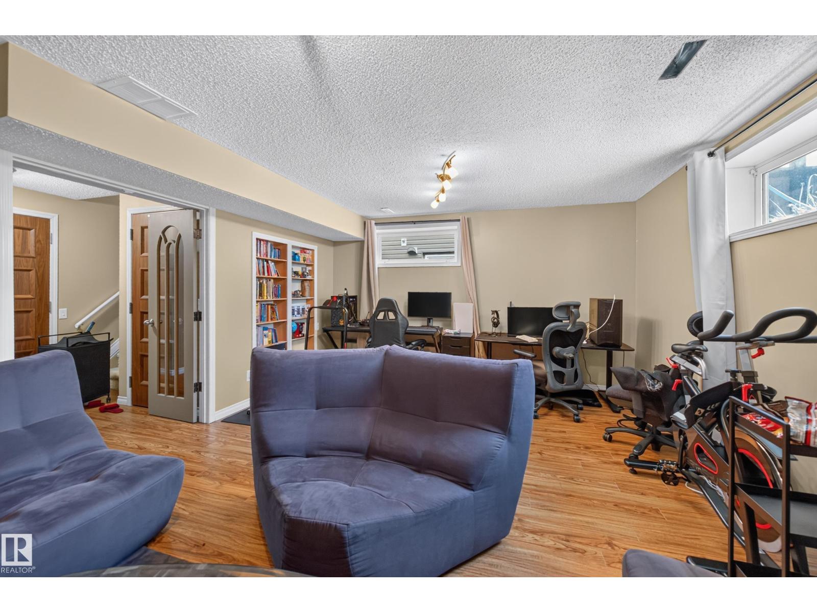 124 KEYSTONE CR - Image 53