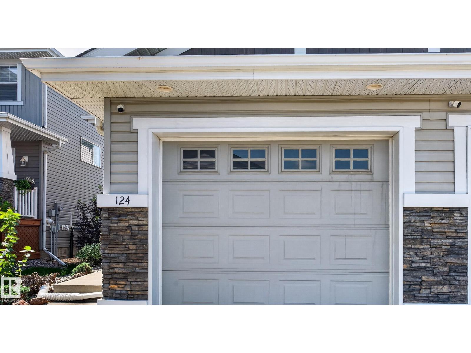 124 KEYSTONE CR, West Haven, Leduc photo 2