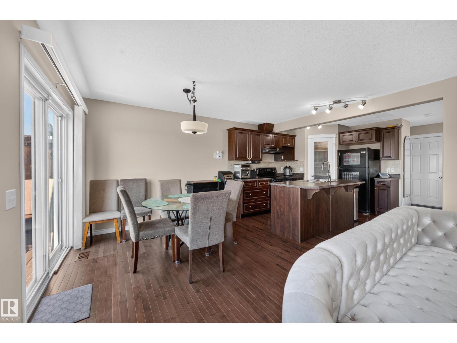 124 KEYSTONE CR - Image 29