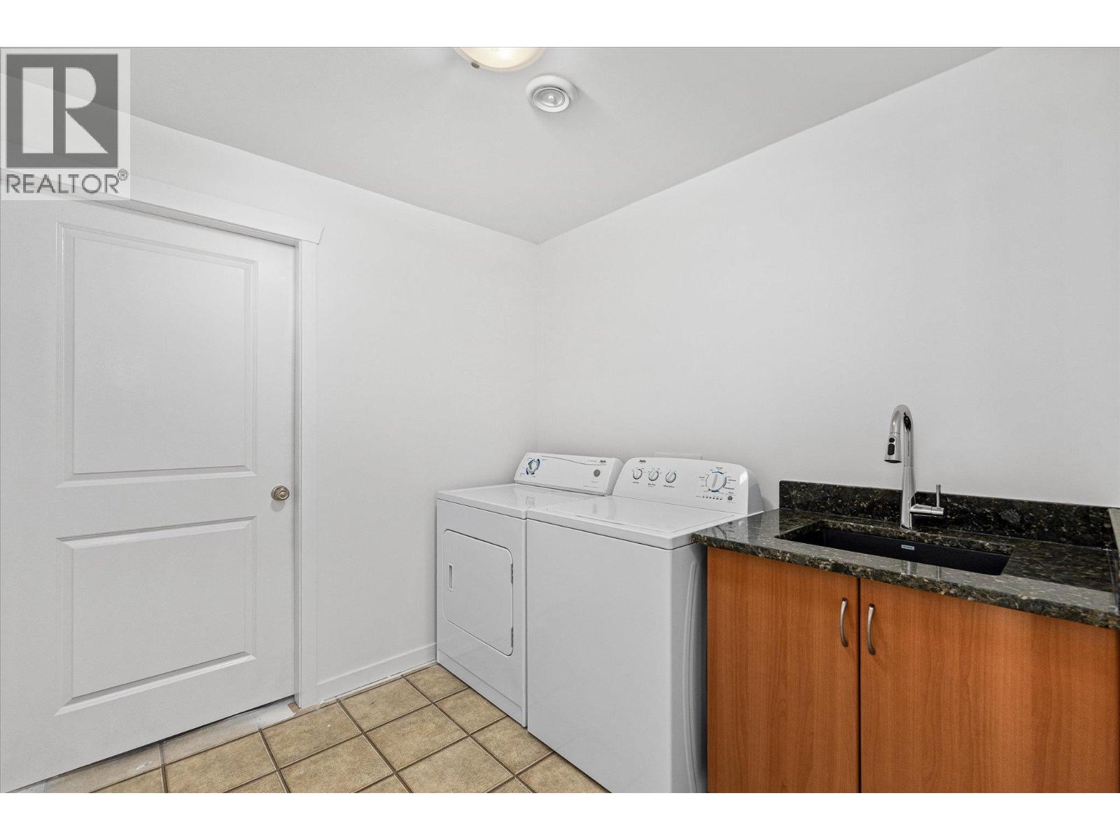 1581 Gregory Road, West Kelowna