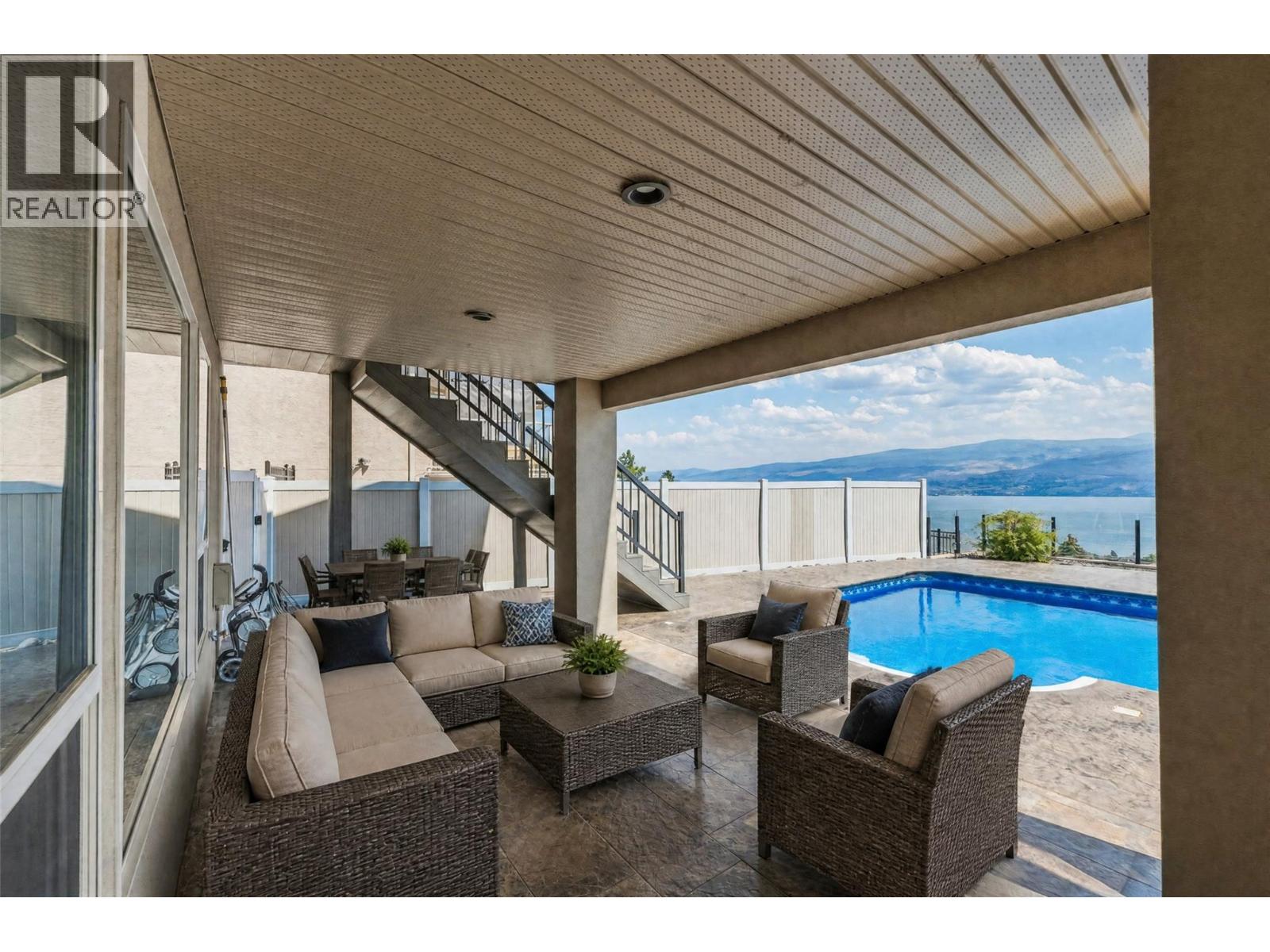 1581 Gregory Road - 53