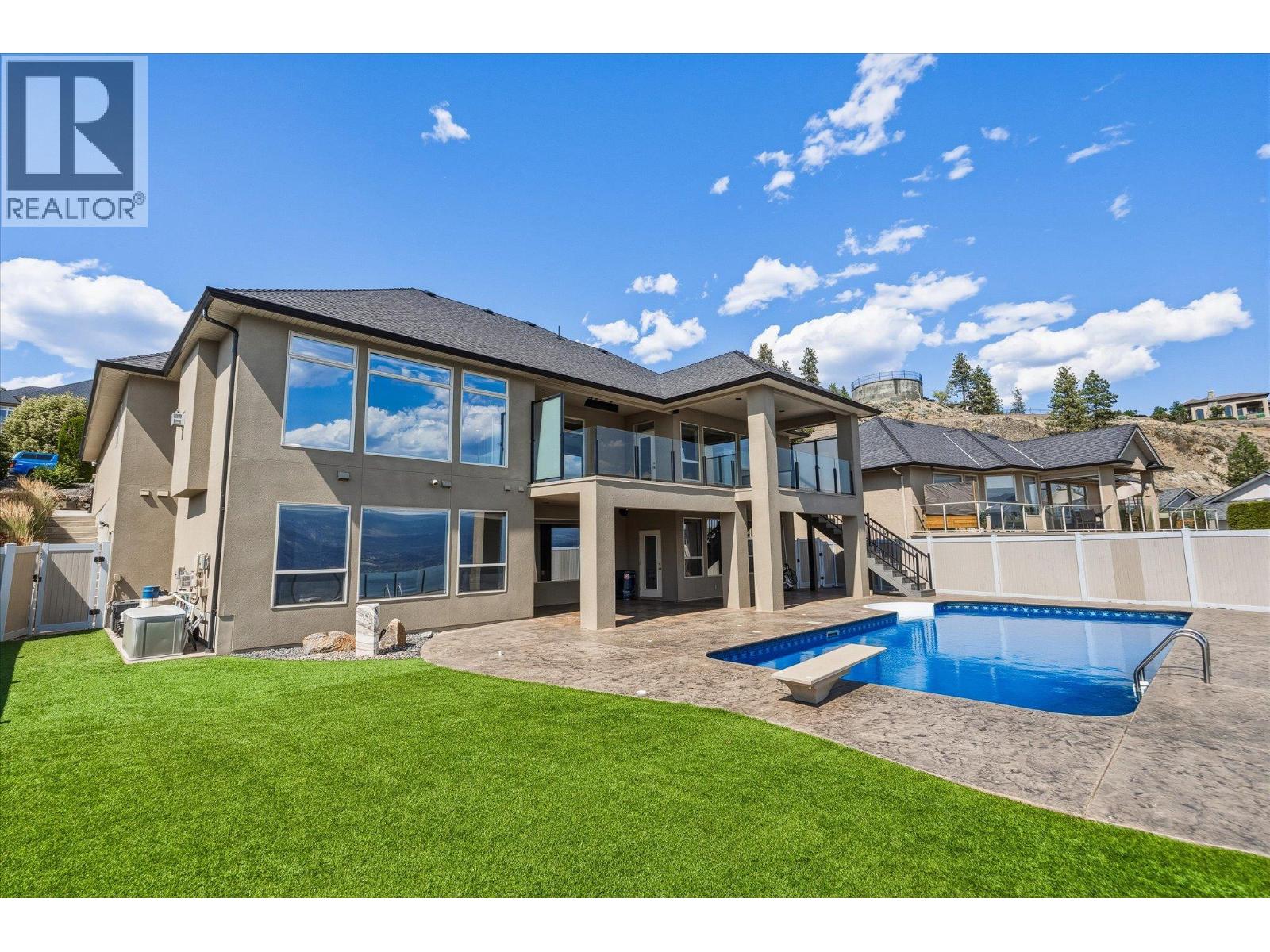 1581 Gregory Road - 56