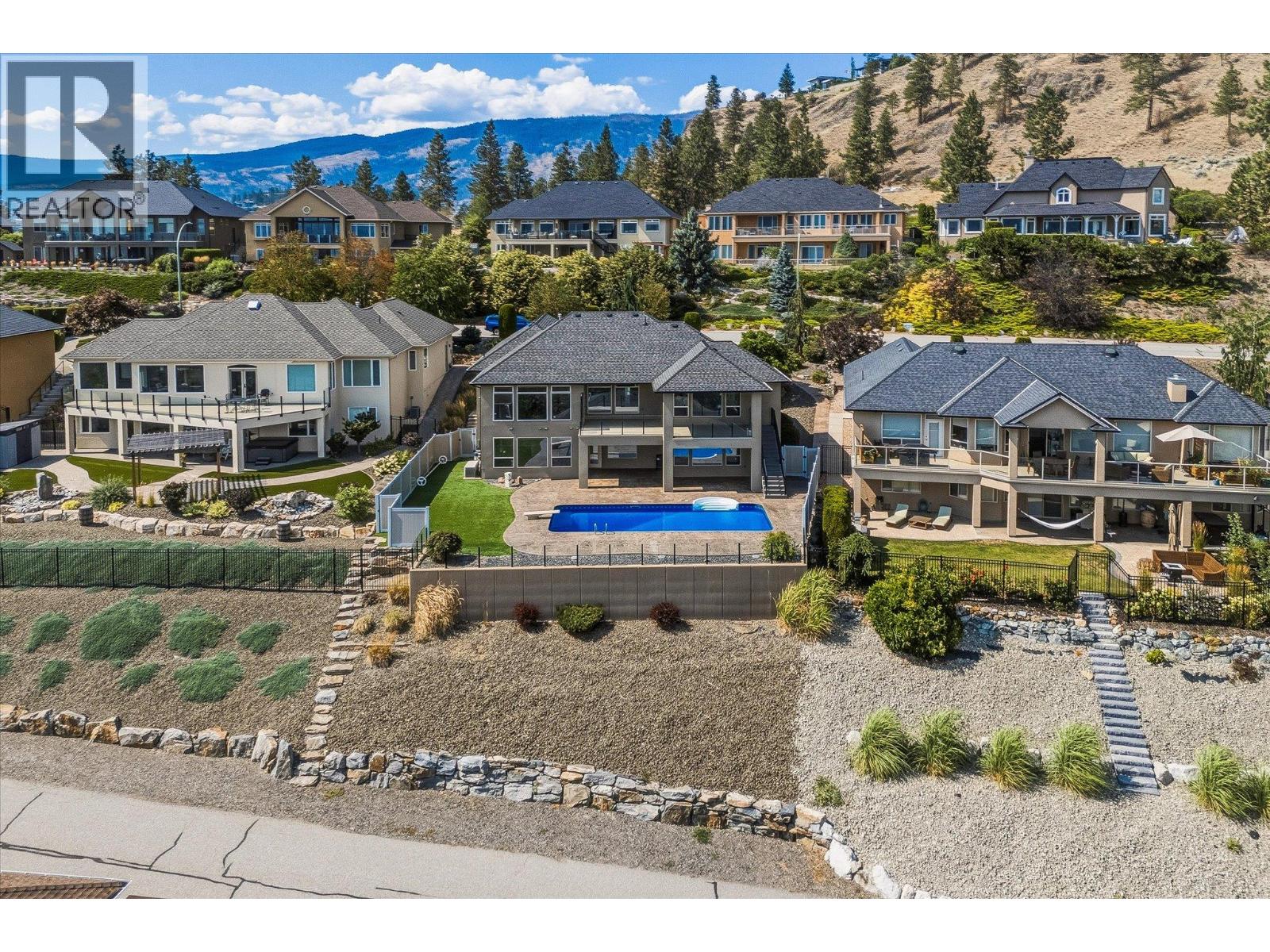 1581 Gregory Road - 71