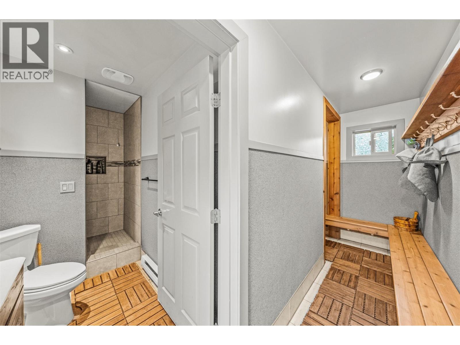 5936 Highway 6 - Image 32