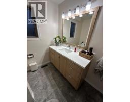 5128 44 Place Ne, Chetwynd, BC V0C1J0 Photo 13