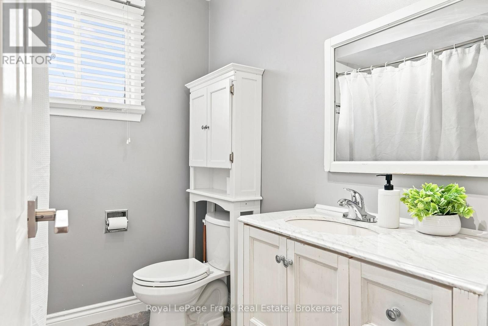 59 CENTERFIELD DRIVE - 21