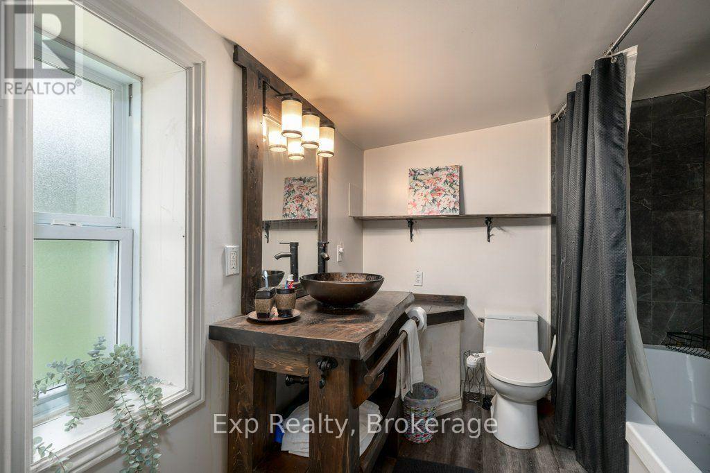 2822 SHANNON ROAD - 23