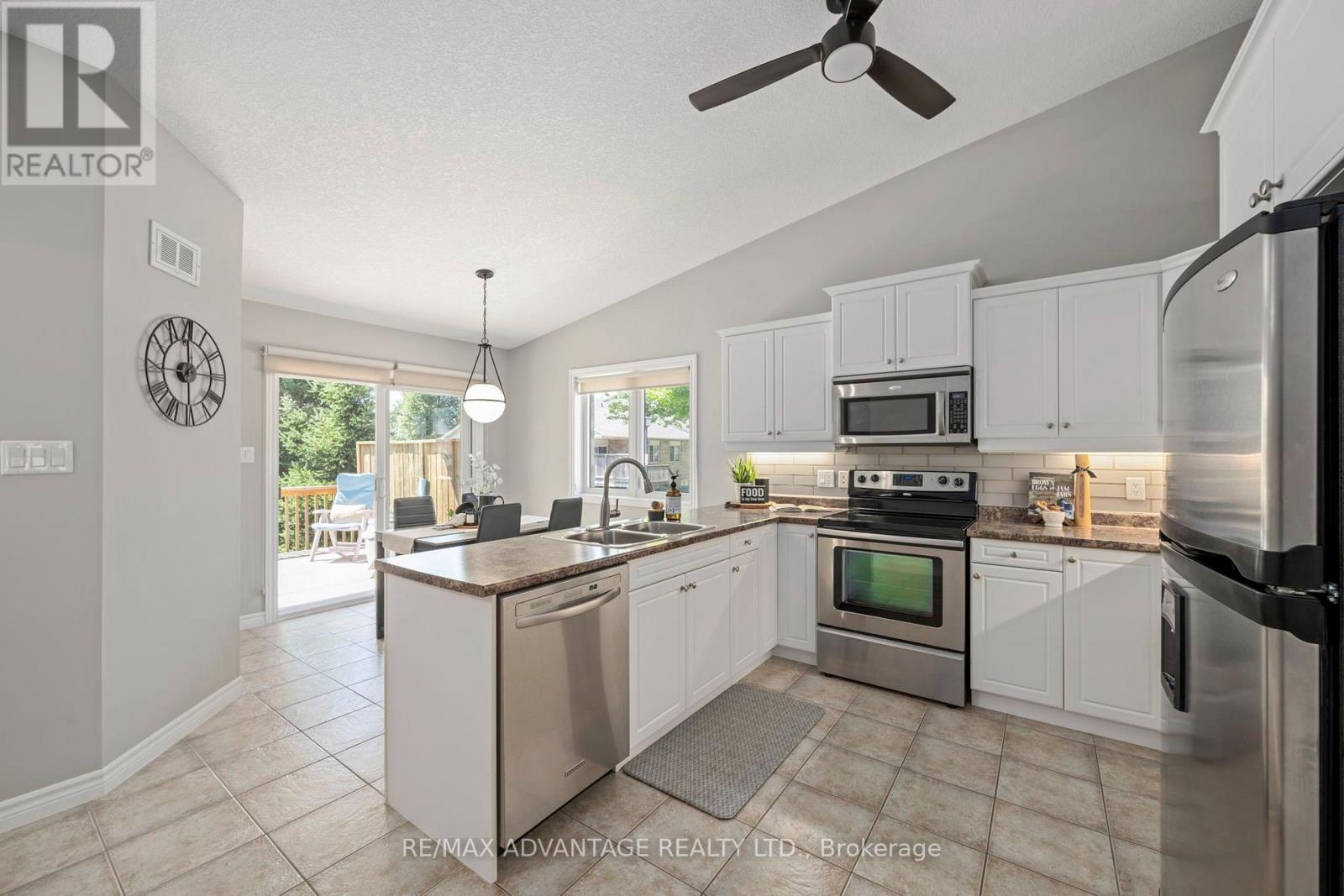 #39 620 THISTLEWOOD DRIVE - Image 10