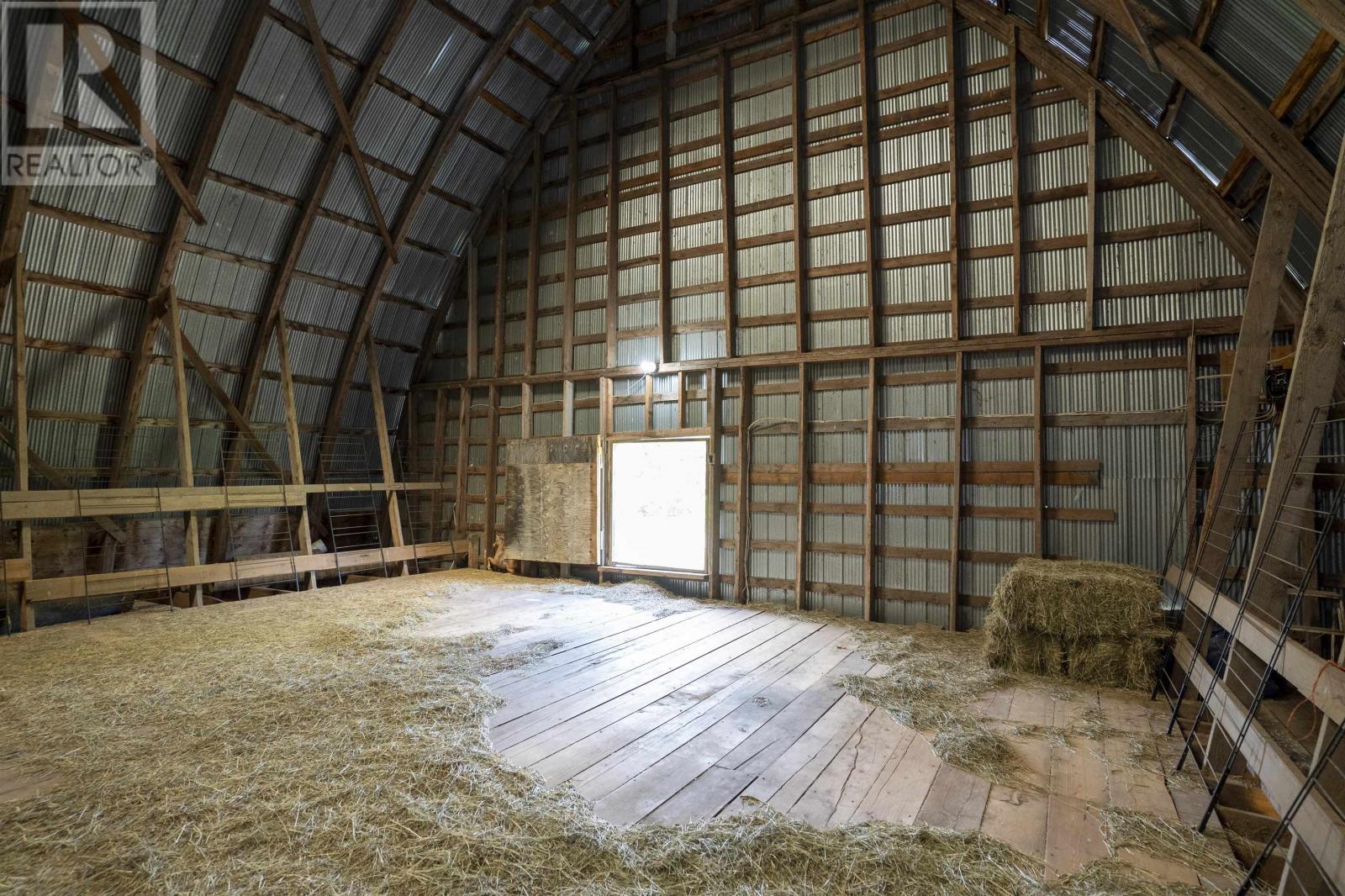 2099 Gus Wuori RD - Image 38