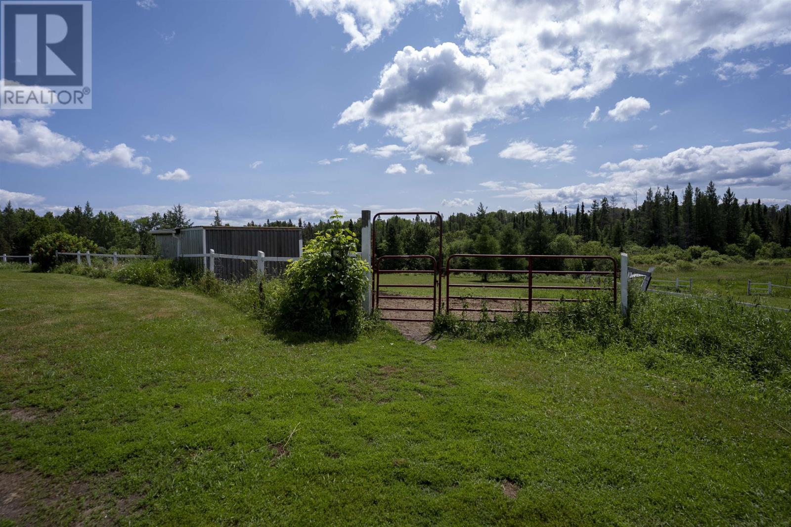 2099 Gus Wuori RD - Image 40