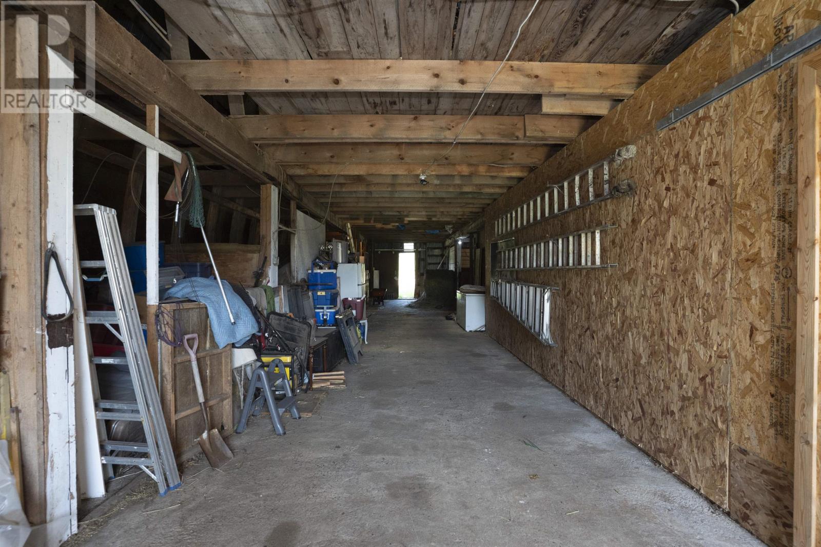 2099 Gus Wuori RD - Image 33
