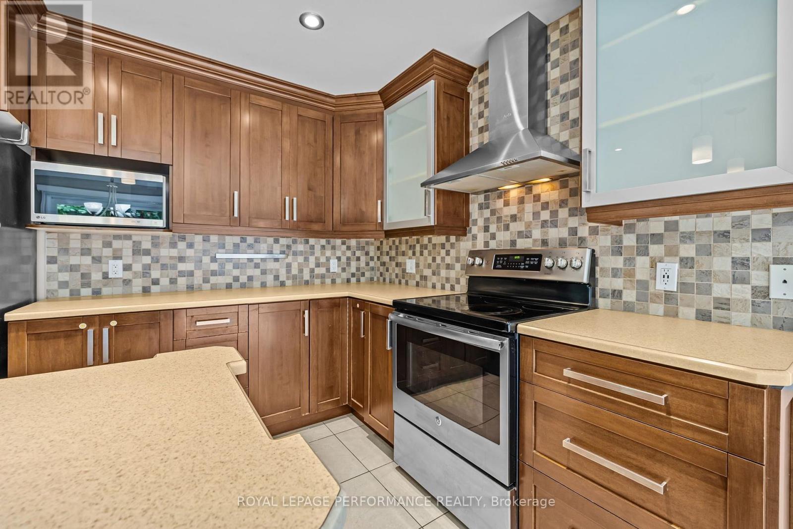 115 Larose Lane