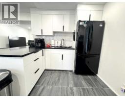560 Northmount Drive NW - photo 27