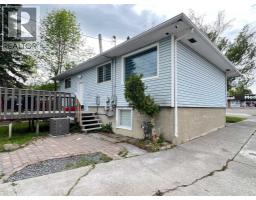 560 Northmount Drive NW - photo 13