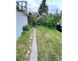 560 Northmount Drive NW - photo 15
