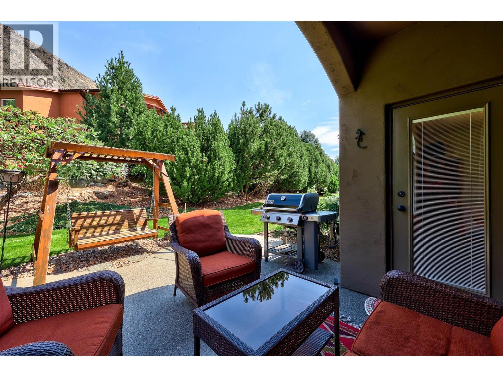 757 Rosewood Crescent - Image 23