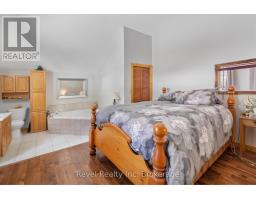 2242 Highway 124, Whitestone, ON P0A1G0 Photo 22