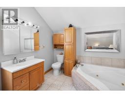 2242 Highway 124, Whitestone, ON P0A1G0 Photo 24