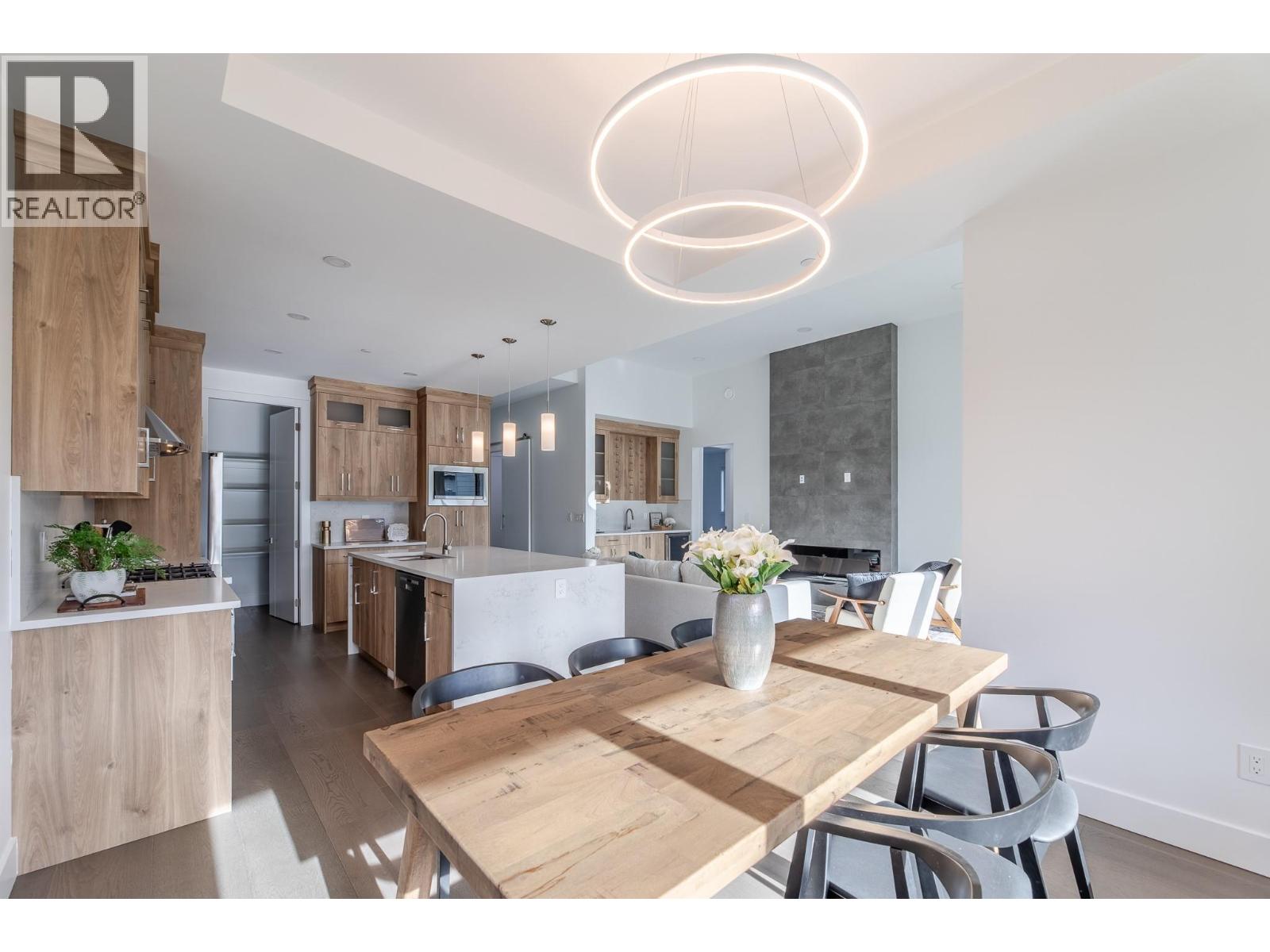 5586 Nixon Road, Summerland