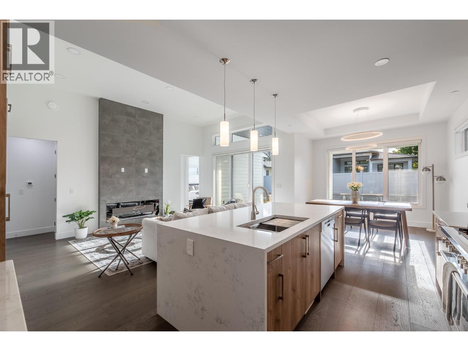5586 Nixon Road, Summerland