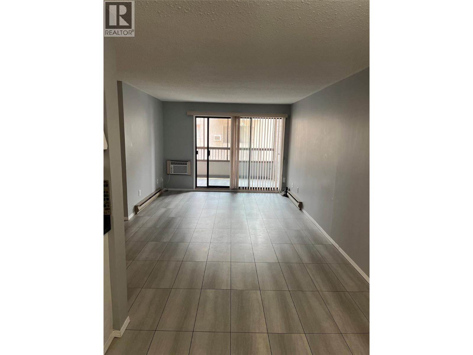555 Rowcliffe Avenue Unit# 202, Kelowna
