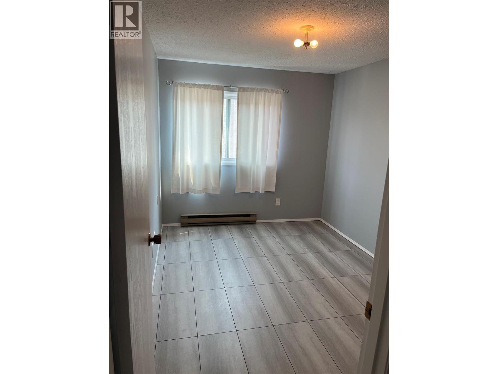 555 Rowcliffe Avenue Unit# 202, Kelowna