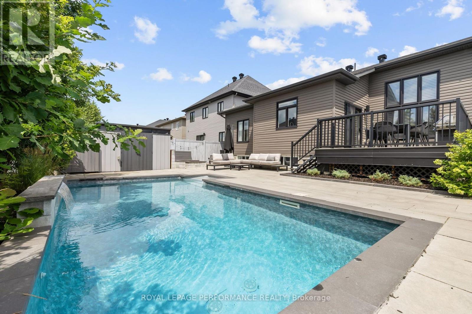 441 BRUGES STREET - Image 37