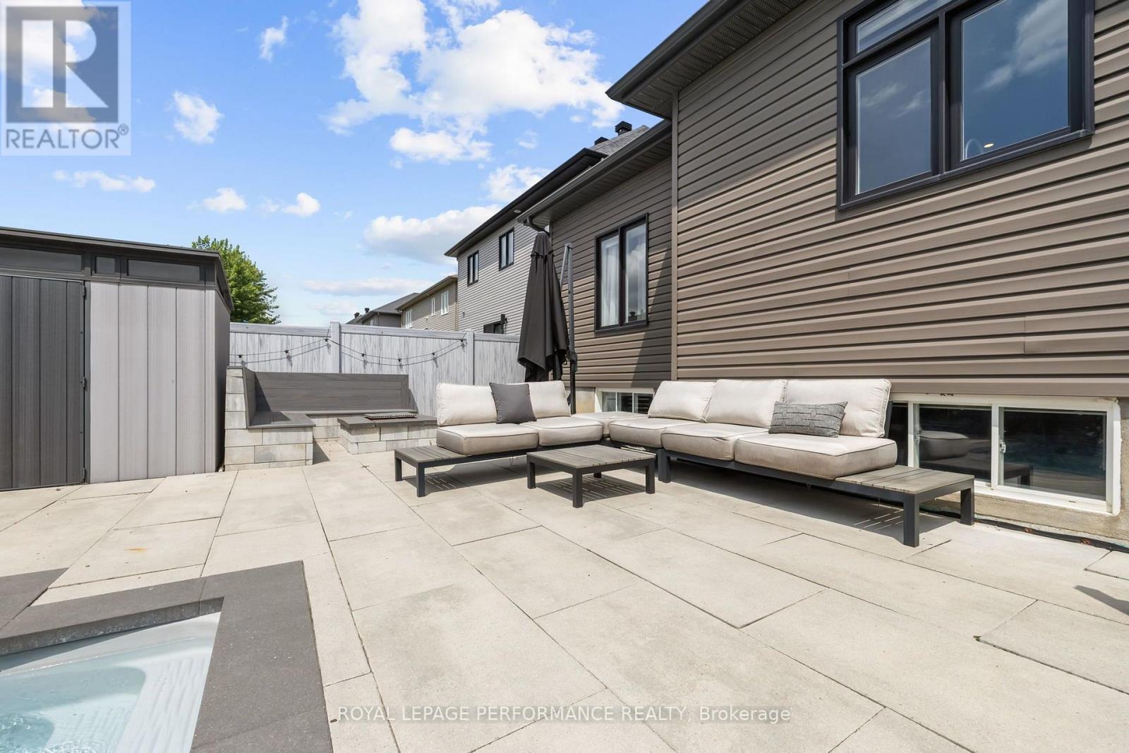 441 BRUGES STREET - Image 40